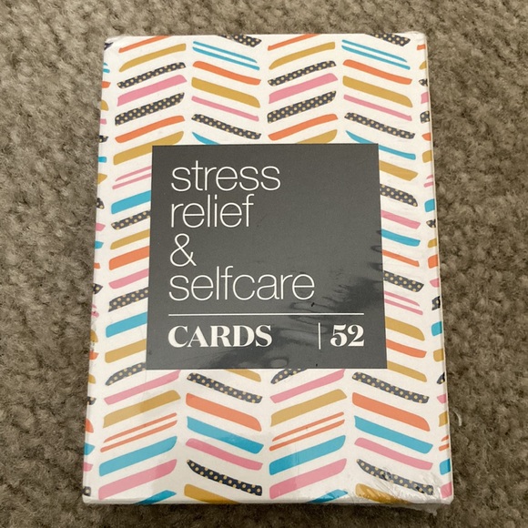 BUNDLE: Aroma Diffuser Humidifier, Stress Relief Cards, Cozy Socks, Singing Bowl - Picture 3 of 10